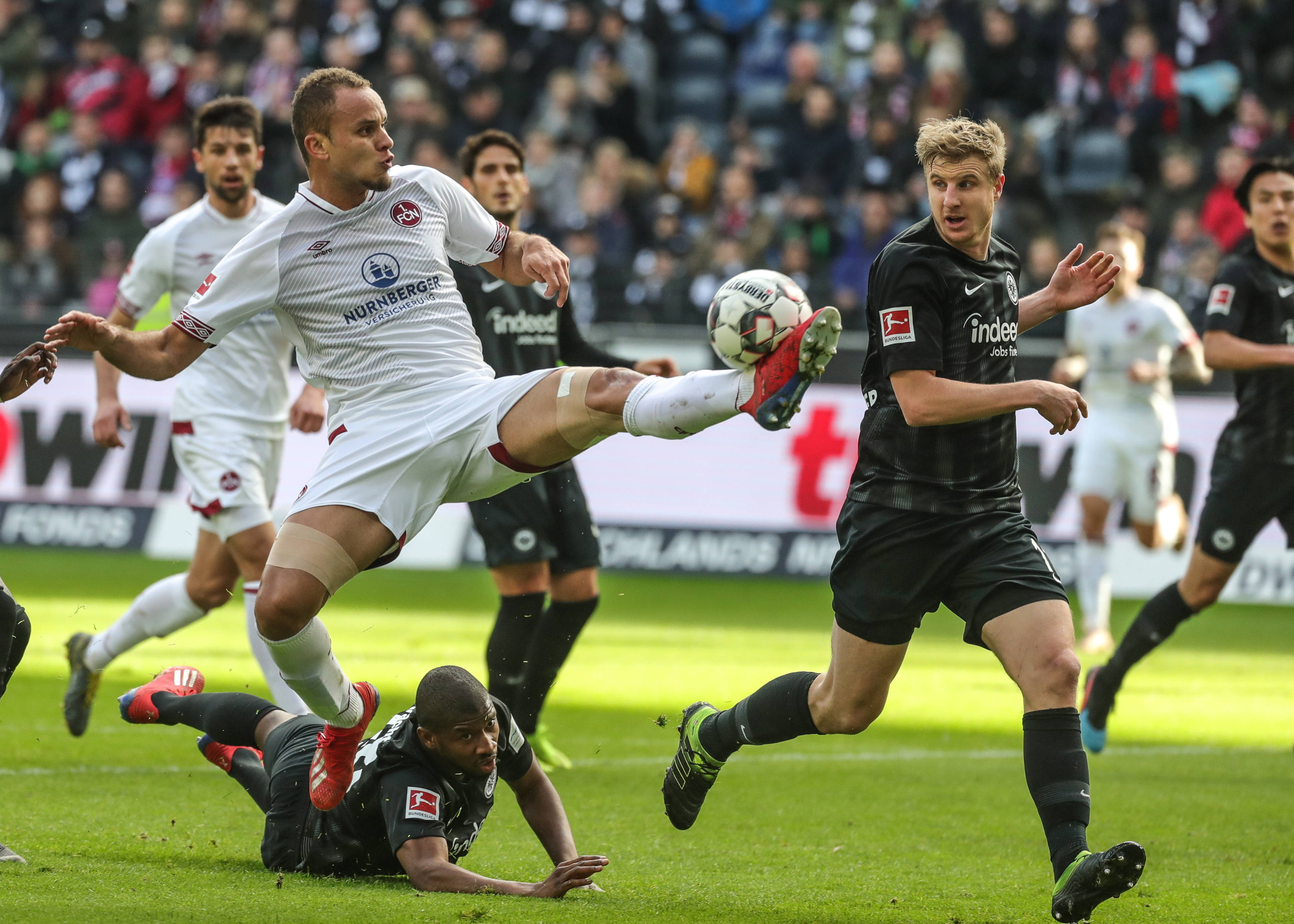 短傳引誘 短傳引誘